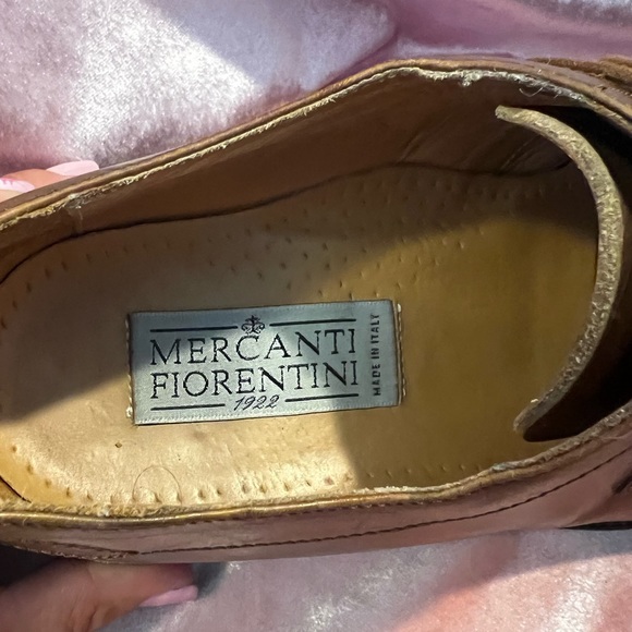 Mercanti Fiorentini cognac leather. main image 2